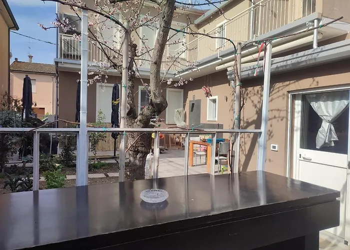 Darsena Tra Arte E Mare *